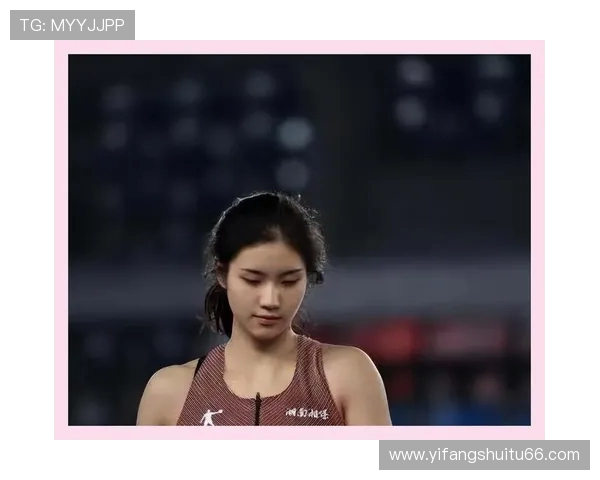 田径女神夏思凝:顶级颜值藏着力量美学 田径女神夏思凝:顶级颜值藏着力量美学