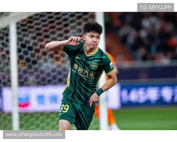 黄希扬点赞国足新星:王钰栋们的未来值得期待(3) 黄希扬点赞国足新星:王钰栋们的未来值得期待(3)